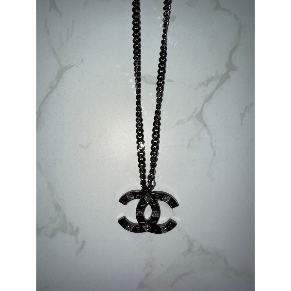 Chanel Black CC Logo Pendant Necklace with Crystal Accents Chain Jewelry